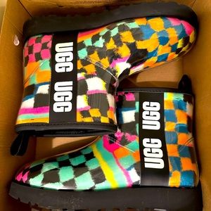 UGG Women's Classic Clear Mini Checks Fashion Boot